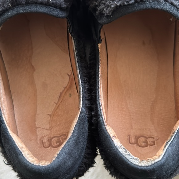 UGGs Pom-Pom Sneakers - Picture 7 of 7